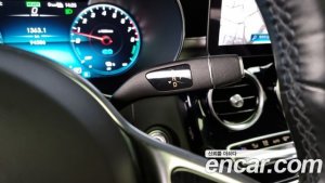 Mercedes-Benz GLC-Class GLC300e 4MATIC Coupe 2020 года из Южной Кореи