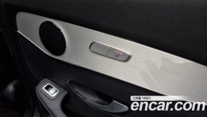 Mercedes-Benz GLC-Class GLC300e 4MATIC Coupe 2020 года из Южной Кореи