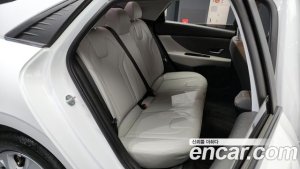 Hyundai AVANTE 1.6 2021 года из Южной Кореи
