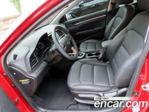 Hyundai AVANTE 1.6 2020 года из Южной Кореи
