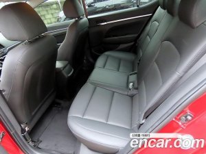 Hyundai AVANTE 1.6 2020 года из Южной Кореи