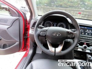 Hyundai AVANTE 1.6 2020 года из Южной Кореи