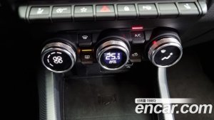 Renault-KoreaSamsung XM3 1.3 TCe RE Signature 2020 года из Южной Кореи