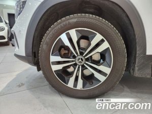Mercedes-Benz GLB-Class GLB220 2021 года из Южной Кореи