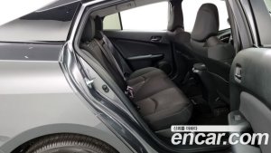 Toyota Prius 1.8 2022 года из Южной Кореи