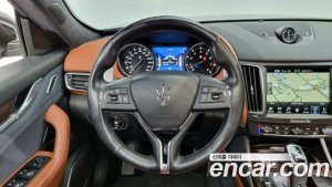 Maserati Levante 3.0 AWD GranLusso 2020 года из Южной Кореи