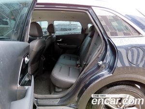 Kia Niro 1.6 HEV 2020 года из Южной Кореи