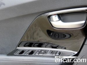 Kia Niro 1.6 HEV 2020 года из Южной Кореи