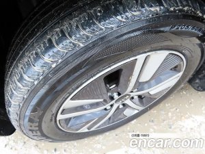 Kia Niro 1.6 HEV 2020 года из Южной Кореи