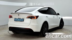 Tesla Model Y Performance 2021 года из Южной Кореи