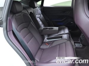 Porsche Taycan 4S 2021 года из Южной Кореи