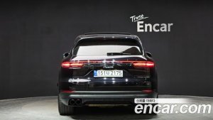 Porsche Cayenne 3.0 2021 года из Южной Кореи