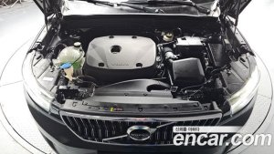 Volvo XC40 T4 Inscription 2020 года из Южной Кореи