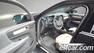 Volvo XC40 T4 Inscription 2020 года из Южной Кореи
