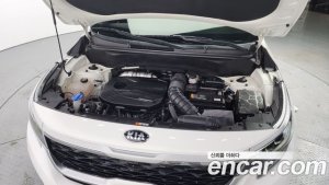 Kia Seltos Бензин 1.6 Turbo 2WD 2021 года из Южной Кореи