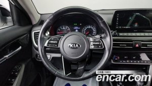 Kia Seltos Бензин 1.6 Turbo 2WD 2021 года из Южной Кореи