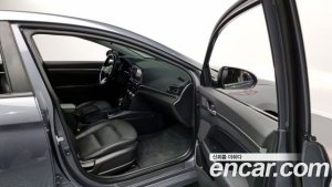 Hyundai AVANTE 1.6 2020 года из Южной Кореи