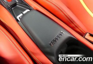 Ferrari F8 3.9 V8 2021 года из Южной Кореи