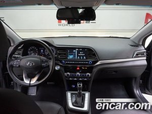 Hyundai AVANTE 1.6 2020 года из Южной Кореи