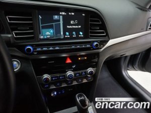 Hyundai AVANTE 1.6 2020 года из Южной Кореи