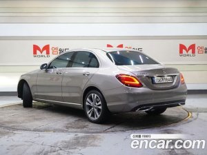 Mercedes-Benz C-Class C220 d 4MATIC 2020 года из Южной Кореи