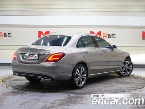 Mercedes-Benz C-Class C220 d 4MATIC 2020 года из Южной Кореи