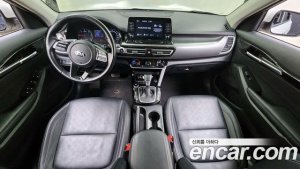 Kia Seltos Дизель 1.6 4WD 2020 года из Южной Кореи