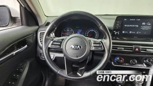 Kia Seltos Дизель 1.6 4WD 2020 года из Южной Кореи