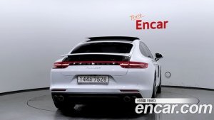 Porsche Panamera 3.0 AWD 2020 года из Южной Кореи
