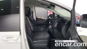 Hyundai Staria Tourer 11-Seater 2022 года из Южной Кореи