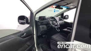 Hyundai Staria Tourer 11-Seater 2022 года из Южной Кореи