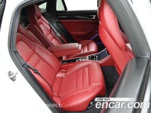 Porsche Panamera 3.0 AWD 2020 года из Южной Кореи
