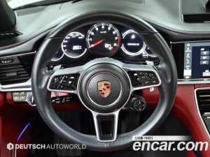Porsche Panamera 3.0 AWD 2020 года из Южной Кореи
