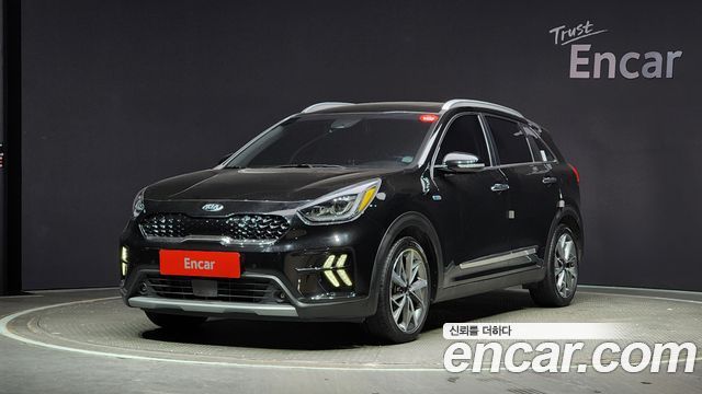 Kia Niro 1.6 HEV 2020 года из Кореи