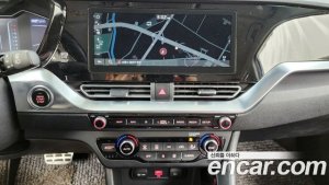 Kia Niro 1.6 HEV 2020 года из Южной Кореи