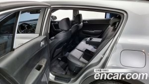 Kia Sportage Дизель 1.6 4WD 2022 года из Южной Кореи