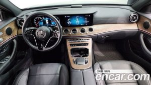 Mercedes-Benz E-Class E220d 4MATIC Exclusive 2021 года из Южной Кореи