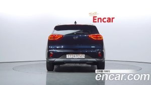 Kia Niro 1.6 HEV 2020 года из Южной Кореи