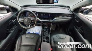 Kia Niro 1.6 HEV 2020 года из Южной Кореи
