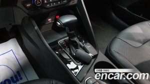 Kia Niro 1.6 HEV 2020 года из Южной Кореи