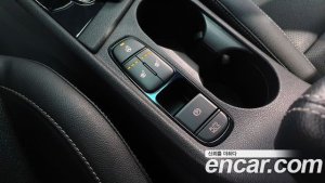 Kia Niro 1.6 HEV 2020 года из Южной Кореи