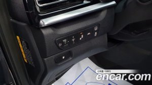Kia Niro 1.6 HEV 2020 года из Южной Кореи