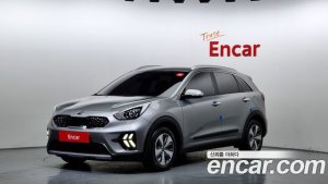 Kia Niro 1.6 HEV 2021 года из Южной Кореи