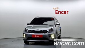Kia Niro 1.6 HEV 2021 года из Южной Кореи