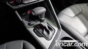 Kia Niro 1.6 HEV 2021 года из Южной Кореи
