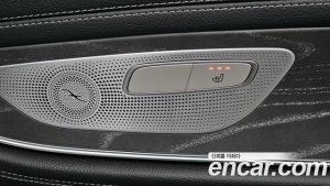 Mercedes-Benz CLS-Class CLS450 4MATIC AMG Line 2020 года из Южной Кореи