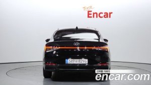 Hyundai AVANTE Inspiration 2021 года из Южной Кореи