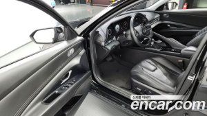 Hyundai AVANTE Inspiration 2021 года из Южной Кореи