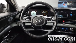 Hyundai AVANTE Inspiration 2021 года из Южной Кореи