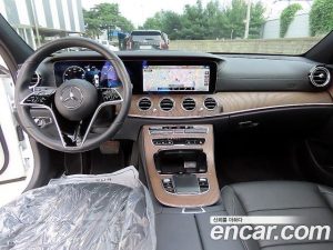 Mercedes-Benz E-Class E250 Exclusive 2021 года из Южной Кореи